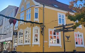 Niollo Hotels